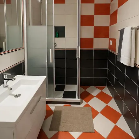 3br Near Center With Parking Appartement Bratislava