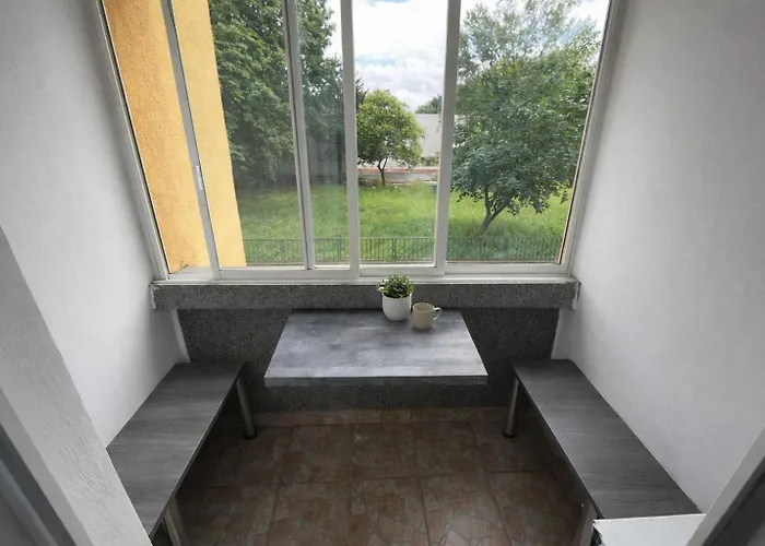 3br Near Center With Parking شقة *